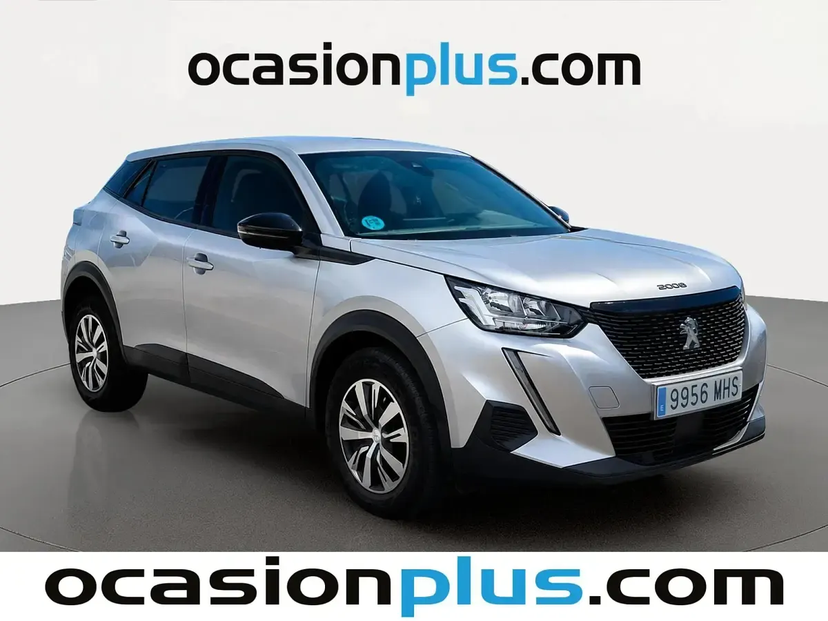Usado Peugeot 2008 Active 101 CV (74 kW) 2023 Gris SUV
