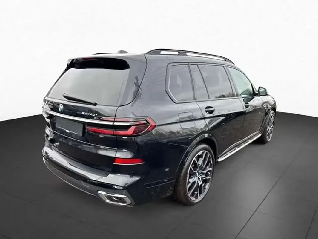 Usado BMW X7 M Sport 381 CV (280 kW) 2025 Gris SUV