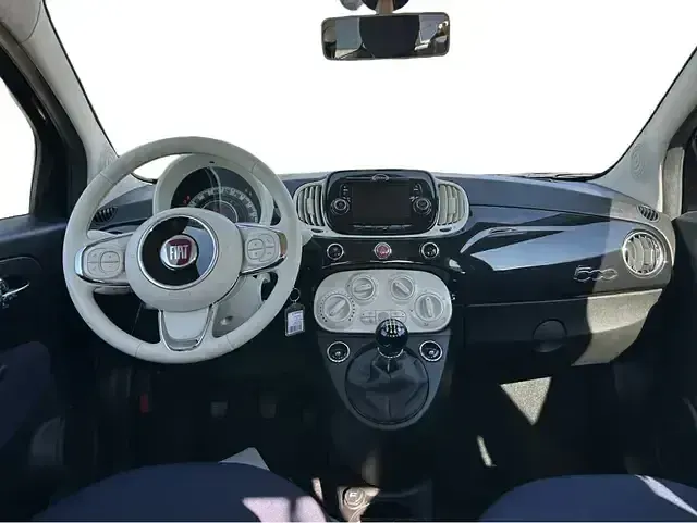 Usado Fiat 500 70 CV (51 kW) 2022 Negro Utilitario
