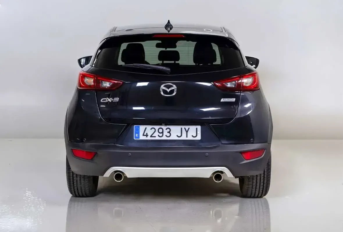 Usado Mazda CX-3 Luxury 120 CV (88 kW) 2017 Negro SUV
