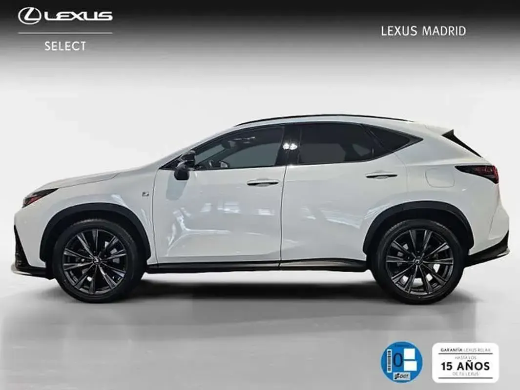 Usado Lexus NX300h Sport Line 306 CV (225 kW) 2022 Blanco SUV