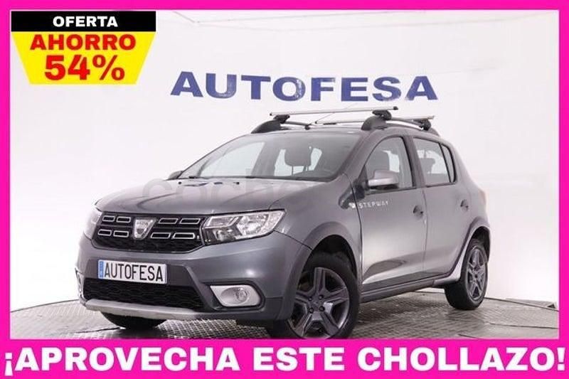 Usado Dacia Sandero Stepway 90 CV (66 kW) 2017 Gris / plata Berlina