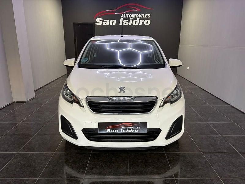 Usado Peugeot 108 Active 72 CV (52 kW) 2021 Blanco Berlina