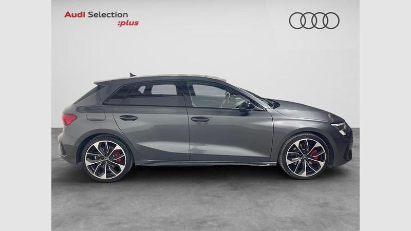 Usado Audi S3 310 CV (228 kW) 2021 Gris daytona (efecto perla) Berlina
