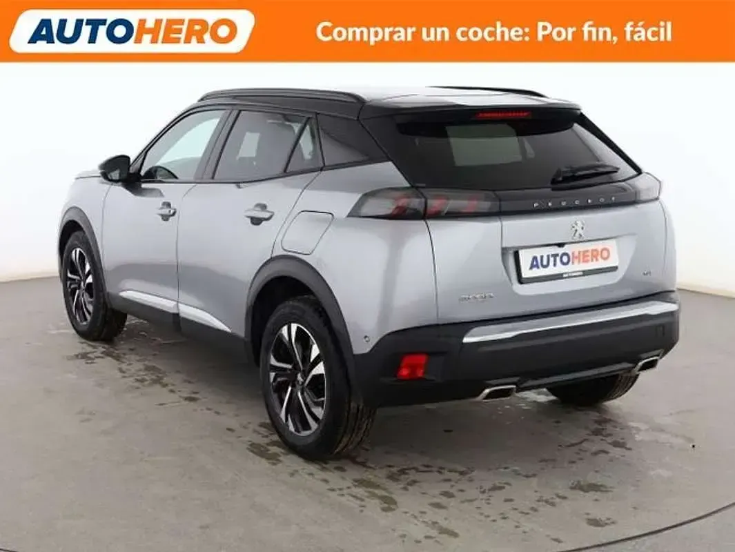 Usado Peugeot 2008 GT 131 CV (96 kW) 2021 Gris SUV