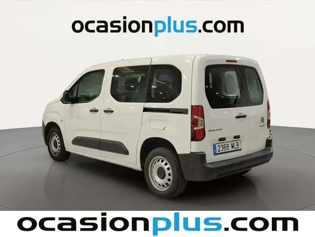 Usado Citroën Berlingo Live 102 CV (75 kW) 2023 Blanco Monovolumen