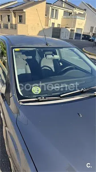 Usado Ford Focus Trend 115 CV (84 kW) 2006 Azul Berlina
