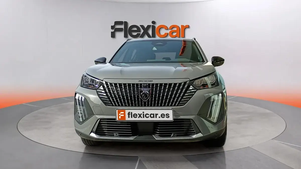 Usado Peugeot 2008 Allure 101 CV (74 kW) 2025 Gris SUV