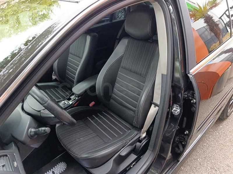 Usado Renault Laguna III Bose Edition 175 CV (128 kW) 2014 Negro Berlina