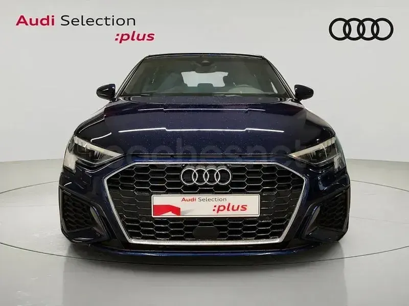Usado Audi A3 S-Line 110 CV (80 kW) 2024 Azul Berlina
