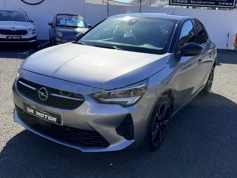 Usado Opel Corsa 130 CV (95 kW) 2022 Gris / plata Utilitario