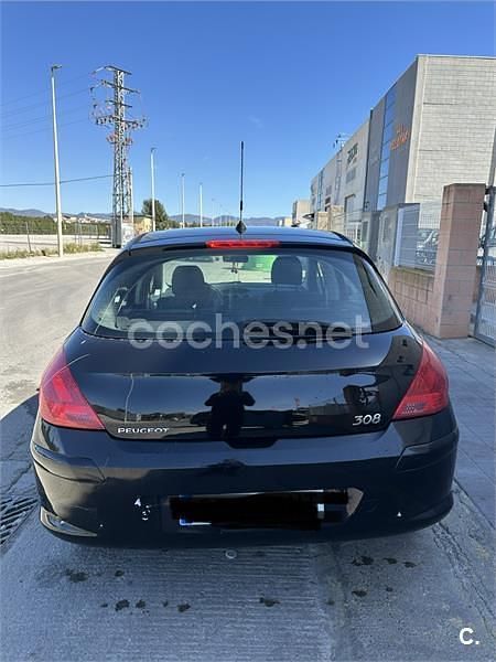 Usado Peugeot 308 110 CV (80 kW) 2009 Negro Berlina