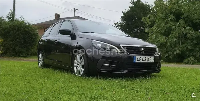 Usado Peugeot 308 Business-Line 120 CV (88 kW) 2017 Negro Berlina