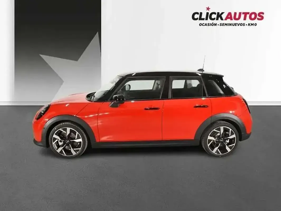 Usado Mini Cooper Classic 114 kW (156 CV) 2025 Rojo Utilitario