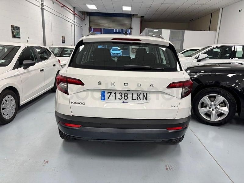 Usado Skoda Karoq Ambition 150 CV (110 kW) 2020 Blanco SUV