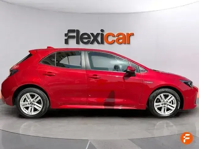 Usado Toyota Corolla Active 122 CV (89 kW) 2019 Rojo
