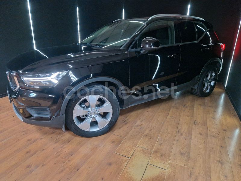Usado Volvo XC40 Momentum 129 CV (94 kW) 2021 Negro SUV