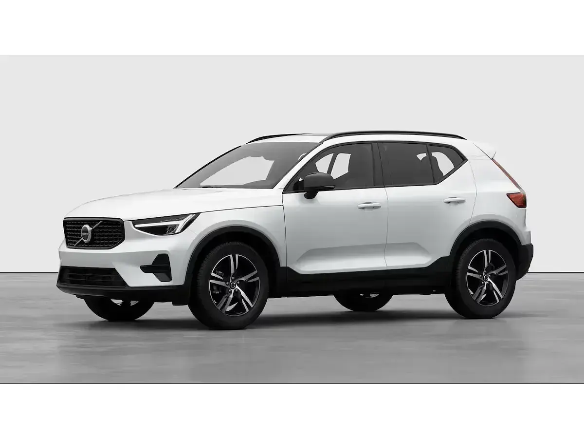 Usado Volvo XC40 Plus 197 CV (144 kW) 2025 SUV