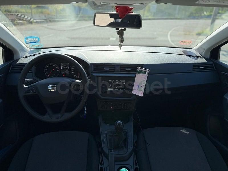 Usado Seat Ibiza CONNECT 75 CV (55 kW) 2018 Negro Utilitario