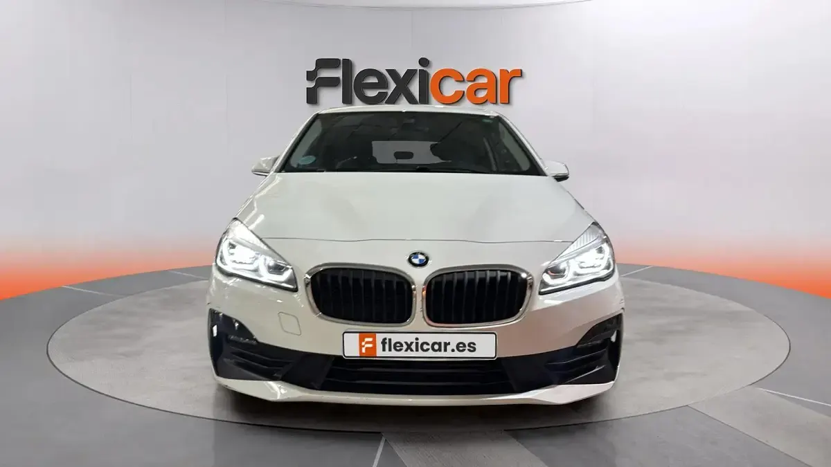 Usado BMW 216 Active Tourer 116 CV (85 kW) 2020 Blanco Monovolumen