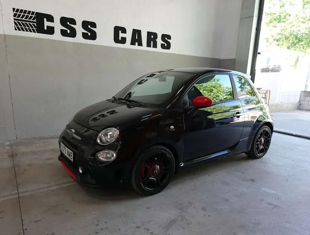 Usado Abarth 595 Turismo 165 CV (121 kW) 2019 Negro Utilitario