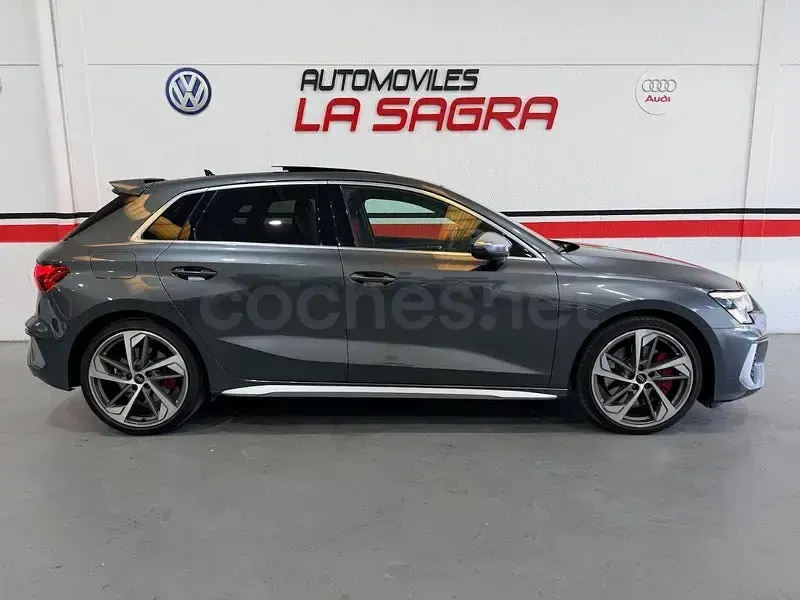 Usado Audi A3 310 CV (228 kW) 2023 Gris / plata Berlina