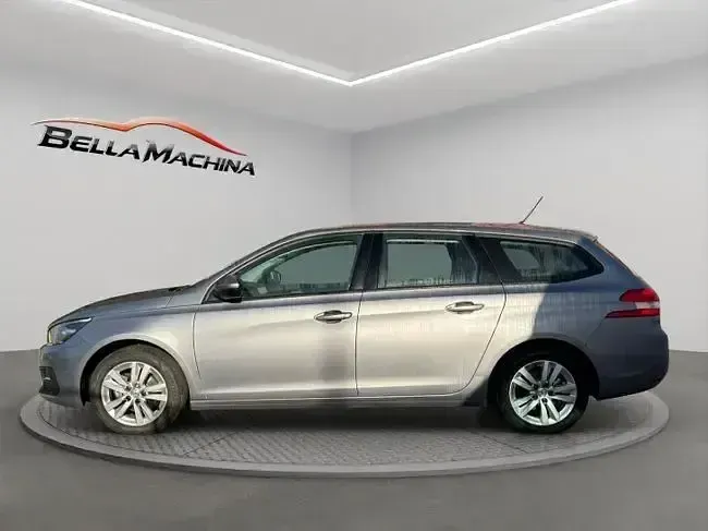Usado Peugeot 308 SW Active 130 CV (95 kW) 2021 Gris Familiar
