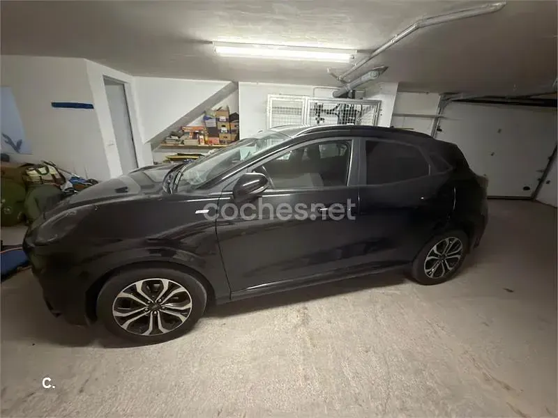 Usado Ford Puma Titanium 125 CV (91 kW) 2020 Negro SUV