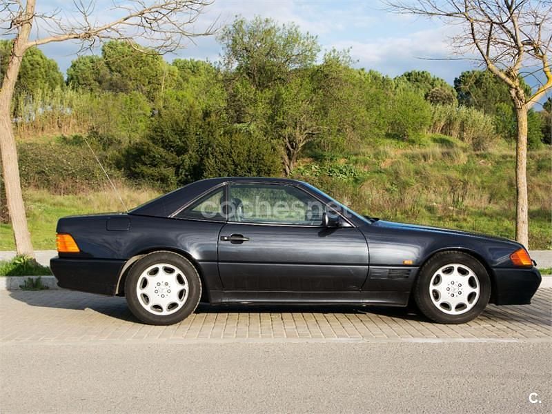 Usado Mercedes SL500 320 CV (235 kW) 1993 Gris / plata Descapotable