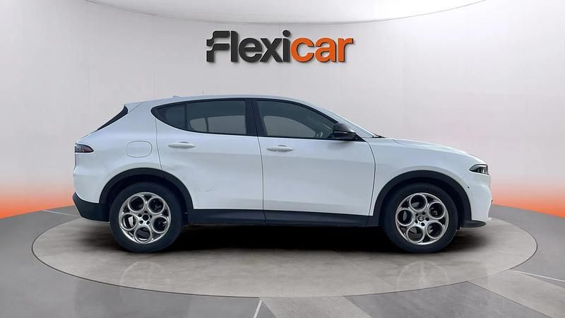 Usado Alfa Romeo Tonale Sprint 131 CV (96 kW) 2023 Blanco SUV