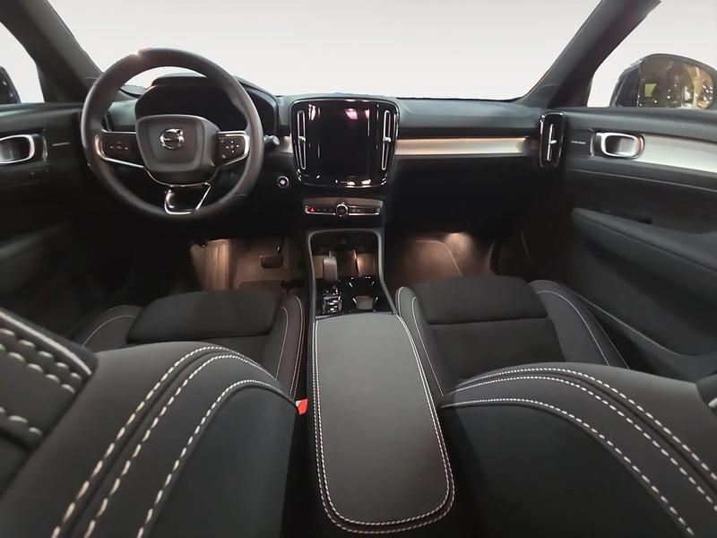 Nuevo Volvo XC40 Plus 163 CV (119 kW) 2026 Blanco SUV