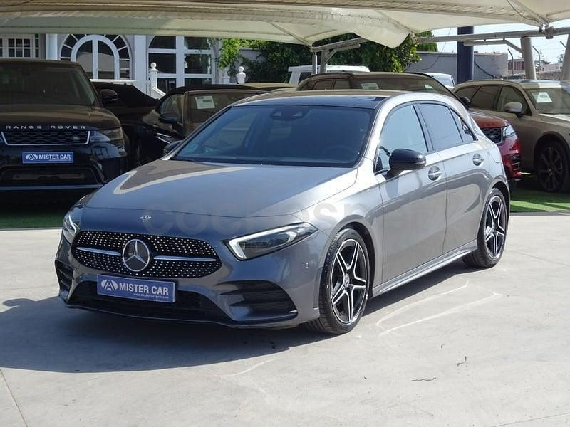 Usado Mercedes A180 116 CV (85 kW) 2021 Gris / plata Berlina