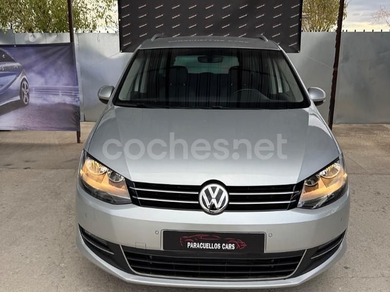 Gris / plata Usado 2018 VW Sharan Advance Monovolumen | 25.900 € (Buen precio) - Imagen 1/4