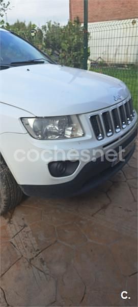 Usado Jeep Compass Sport 136 CV (100 kW) 2012 Blanco SUV
