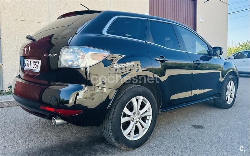 Käytetty Mazda CX-7 Active 173 HP (127 kW) 2010 Musta Katumaasturi