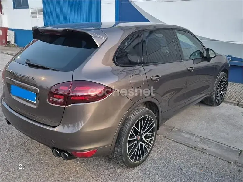 Usado Porsche Cayenne 240 CV (176 kW) 2011 Beige SUV