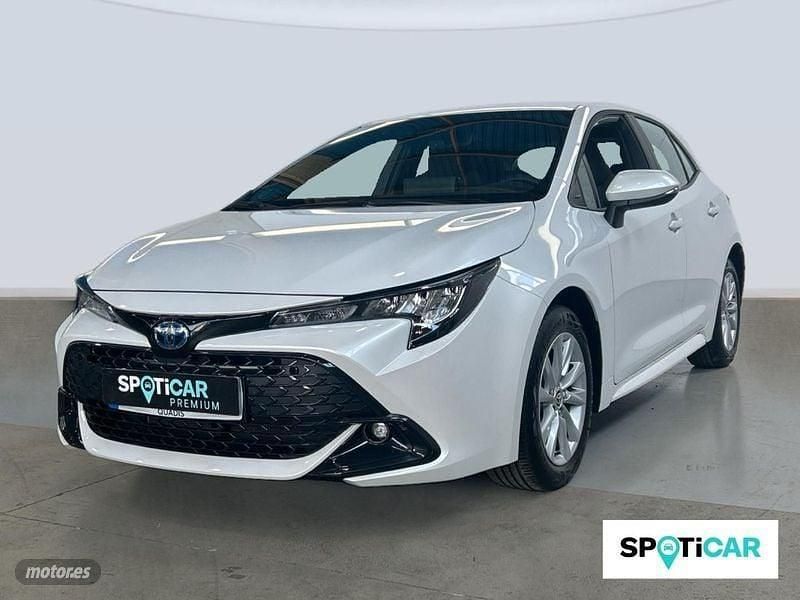 Blanco Usado 2024 Toyota Corolla Active | 24.900 € (Precio justo) - Imagen 1/4