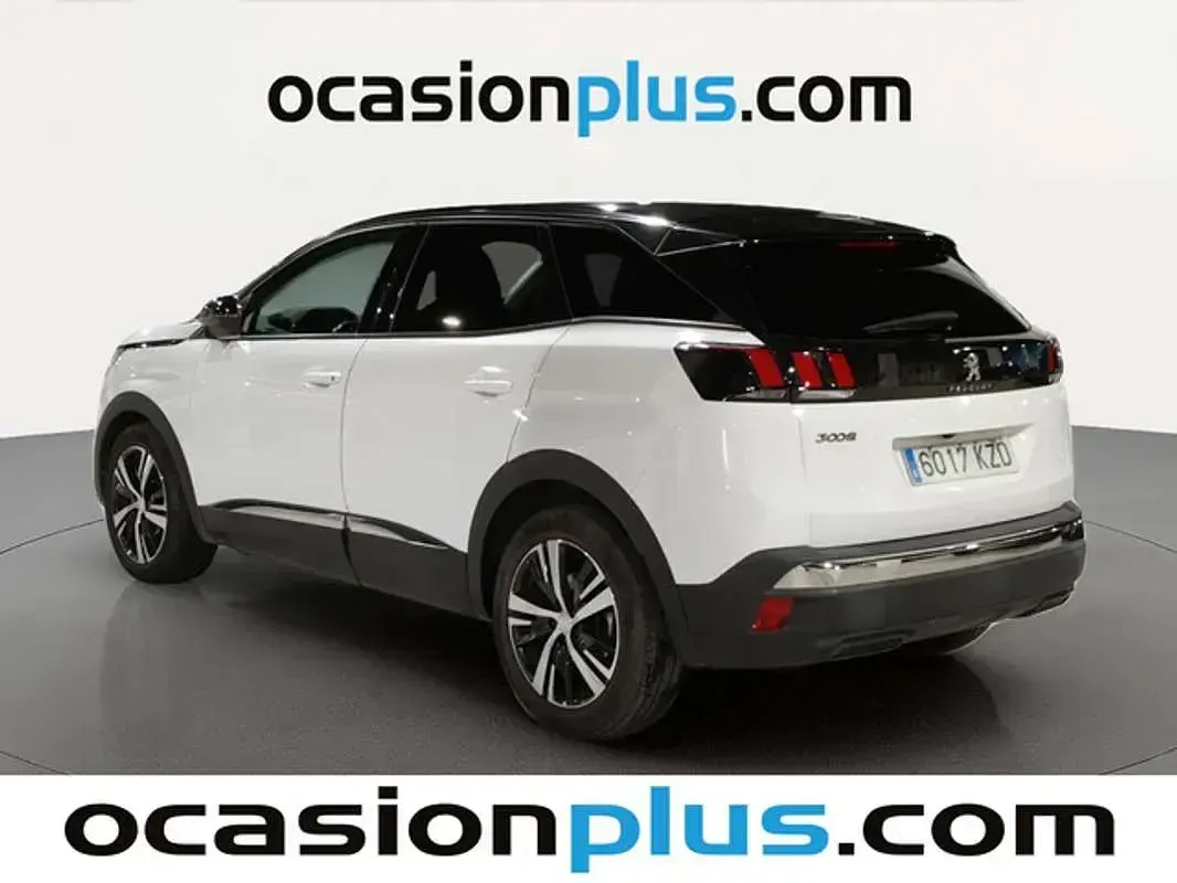 Usado Peugeot 3008 Allure 131 CV (96 kW) 2019 Blanco SUV