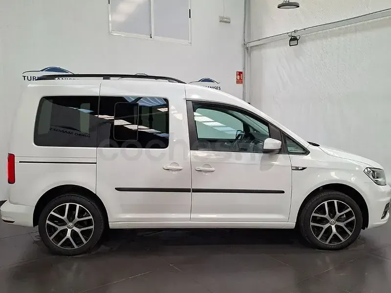 Usado VW Caddy 102 CV (75 kW) 2019 Blanco Monovolumen