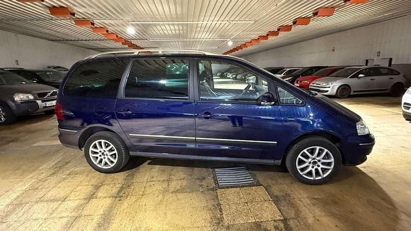 Usado VW Sharan Highline 204 CV (150 kW) 2009 Azul Monovolumen
