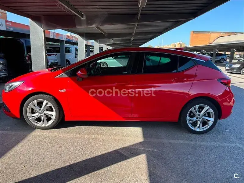 Usado Opel Astra 150 CV (110 kW) 2018 Rojo Berlina