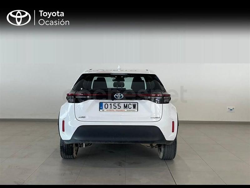 Usado Toyota Yaris Cross Active 116 CV (85 kW) 2022 Blanco SUV