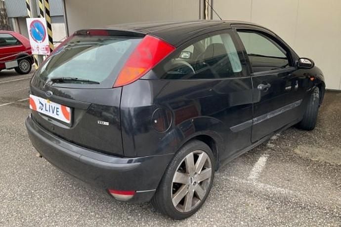 Używany Ford Focus 115 KM (84 kW) 2003 Hatchback