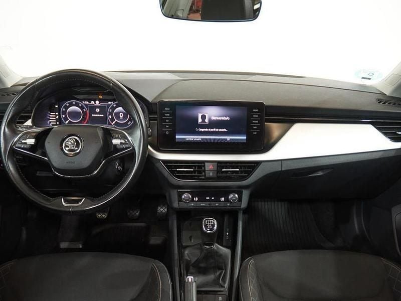 Usado Skoda Scala Ambition 95 CV (69 kW) 2021 Blanco Utilitario