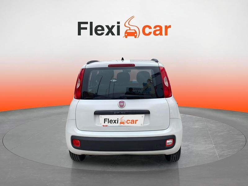 Usado Fiat Panda Lounge 75 CV (55 kW) 2015 Blanco Utilitario