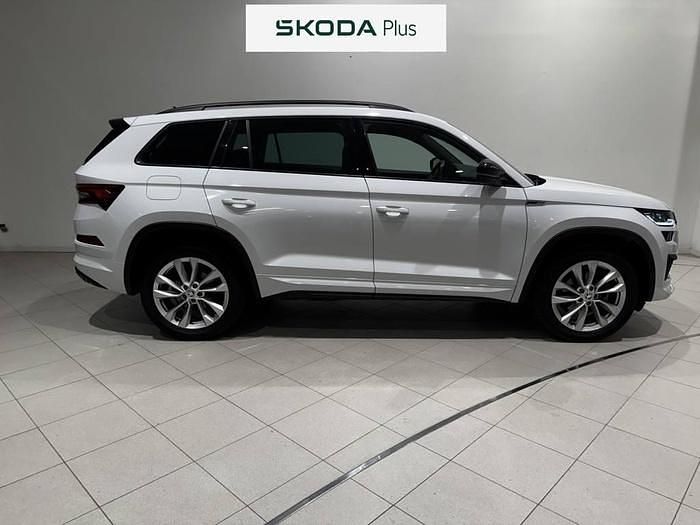 Usado Skoda Kodiaq SportLine 150 CV (110 kW) 2023 Blanco SUV