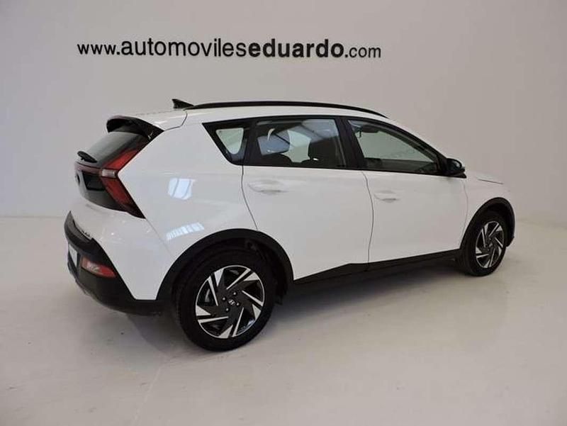 Usado Hyundai Bayon 101 CV (74 kW) 2023 Blanco SUV