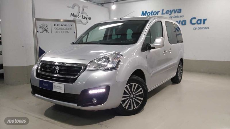 Plateado Usado 2017 Peugeot Partner Active Monovolumen | 13.300 € (Un poco caro) - Imagen 1/4