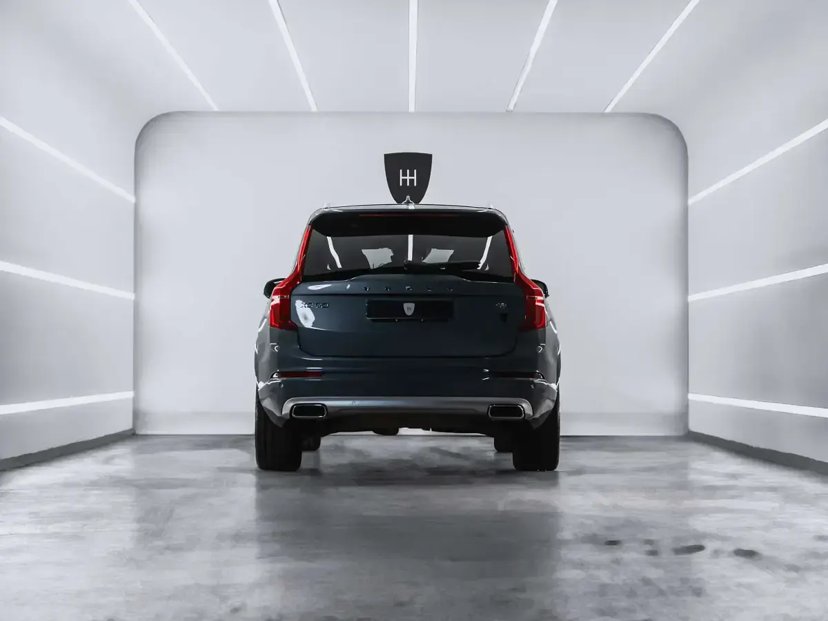 Usado Volvo XC90 Business Edition 303 CV (222 kW) 2020 Gris SUV