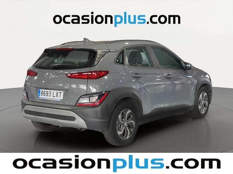 Usado Hyundai Kona 141 CV (103 kW) 2022 Gris SUV